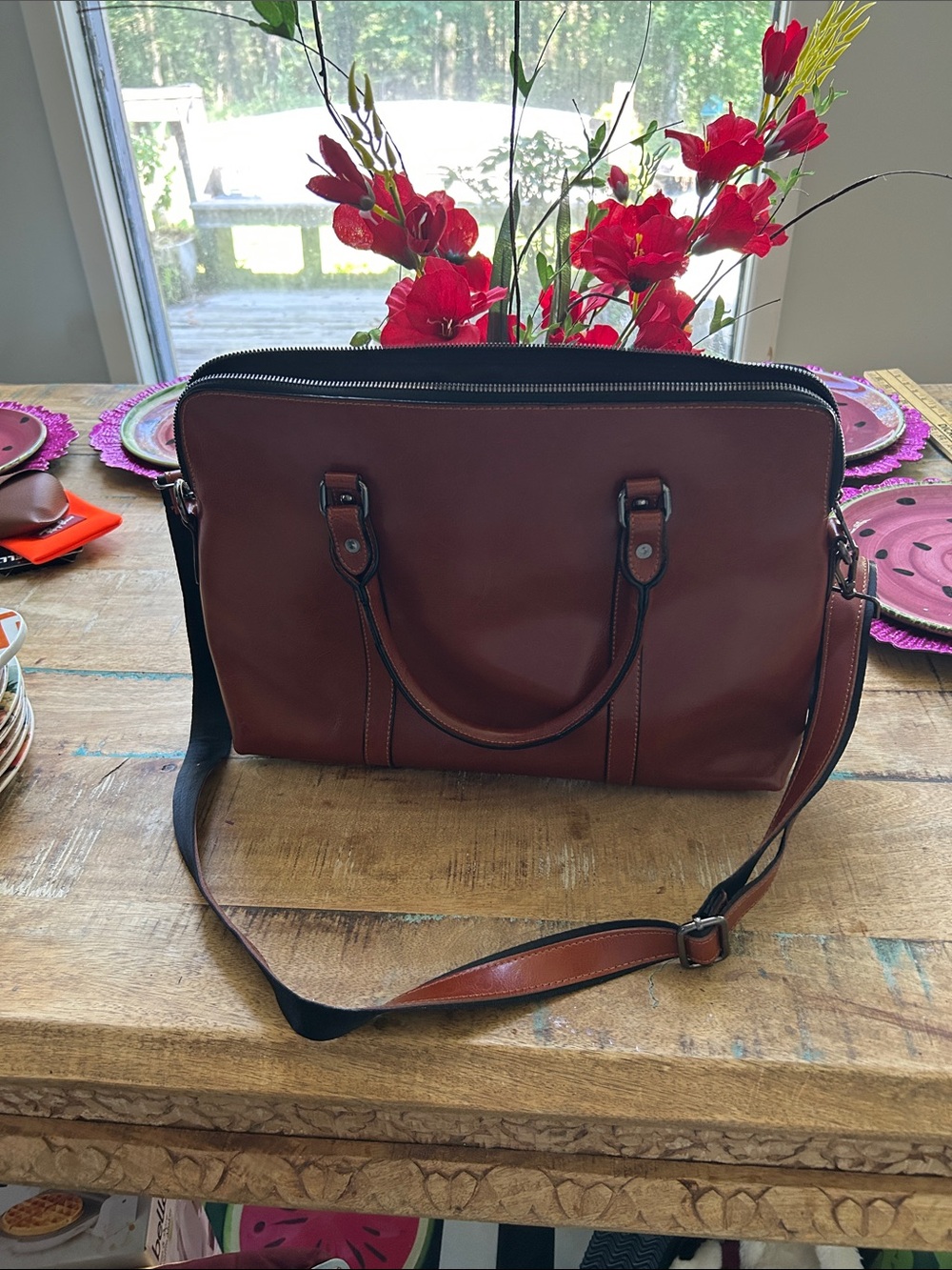 Large New Handbag or Briefcase Bag in BrownLeather. Never Used-